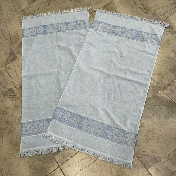 Set of Two (2) Blue MCM Cannon Monticello Santa Cruz Bath Towels - Picture 2 of 6